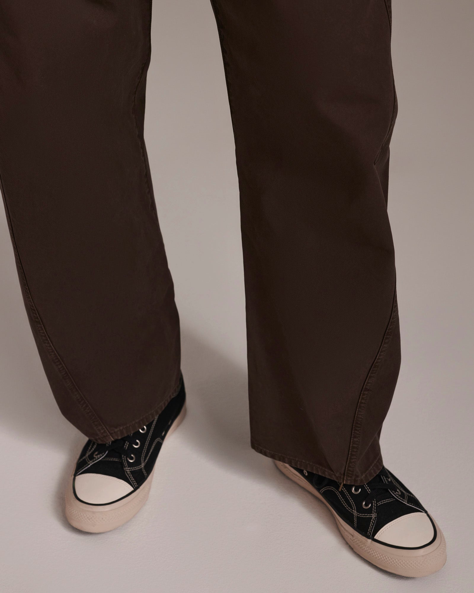 The Jet in Brown