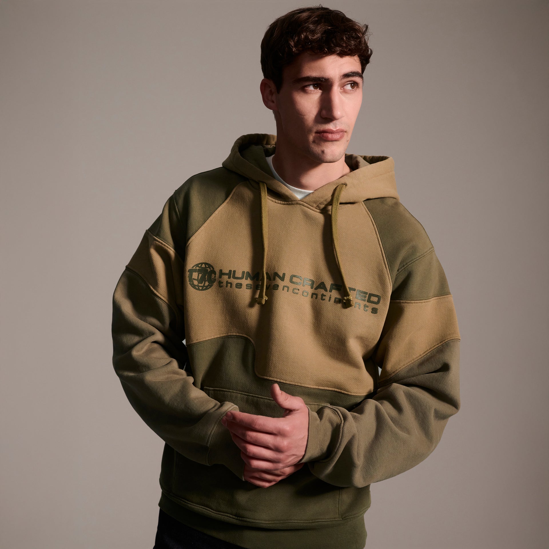 The Hunter Hoodie in Verde