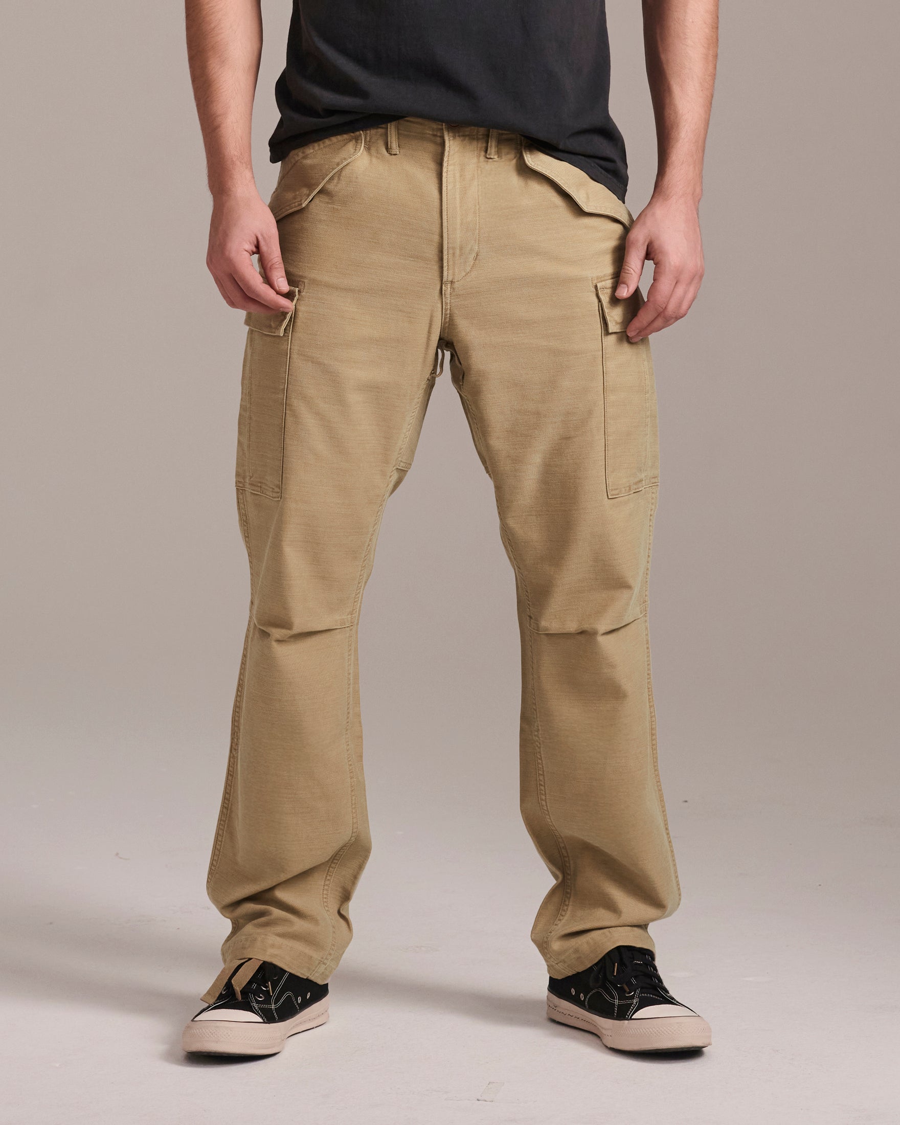 The Brando Cargo in Sand