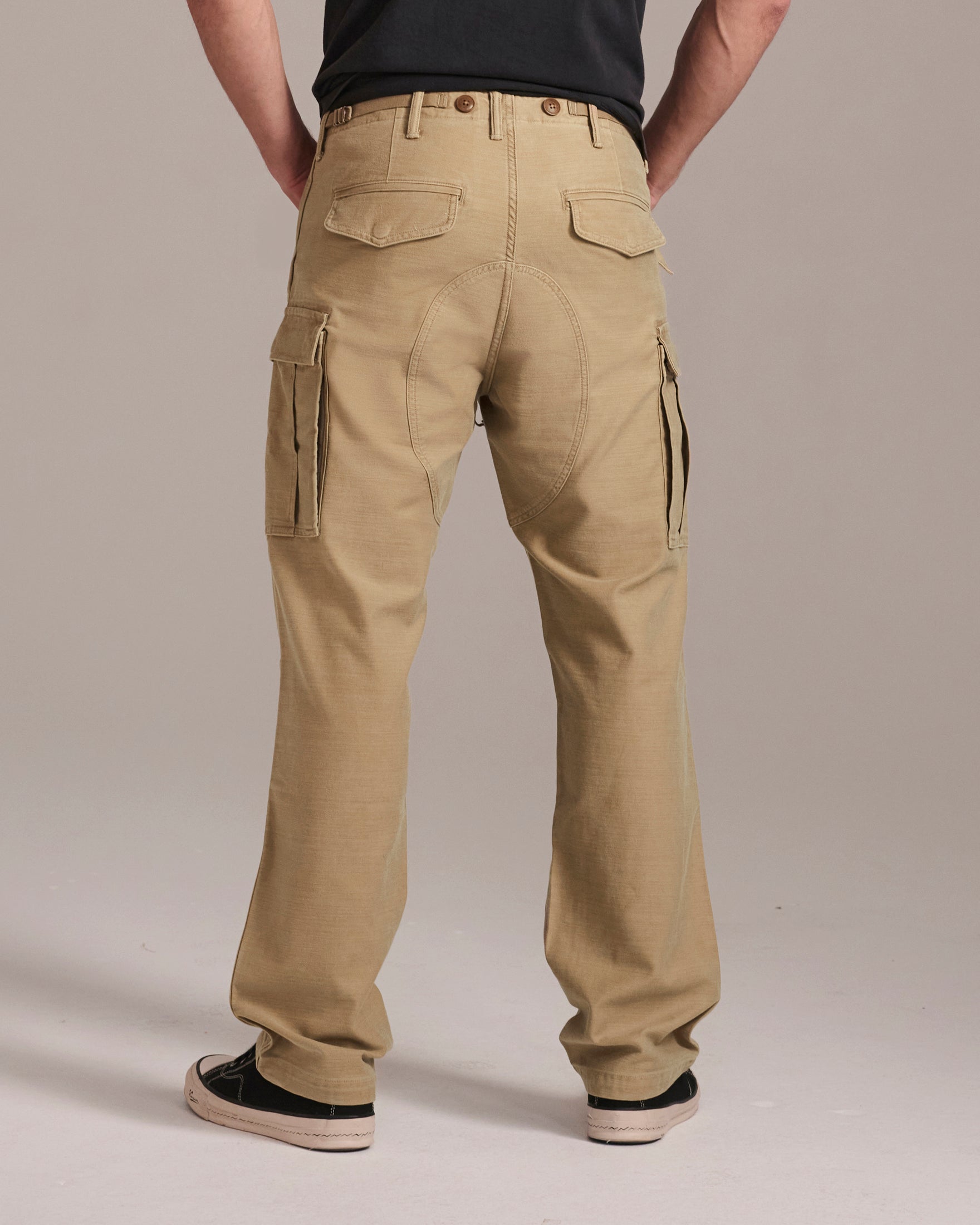 The Brando Cargo in Sand